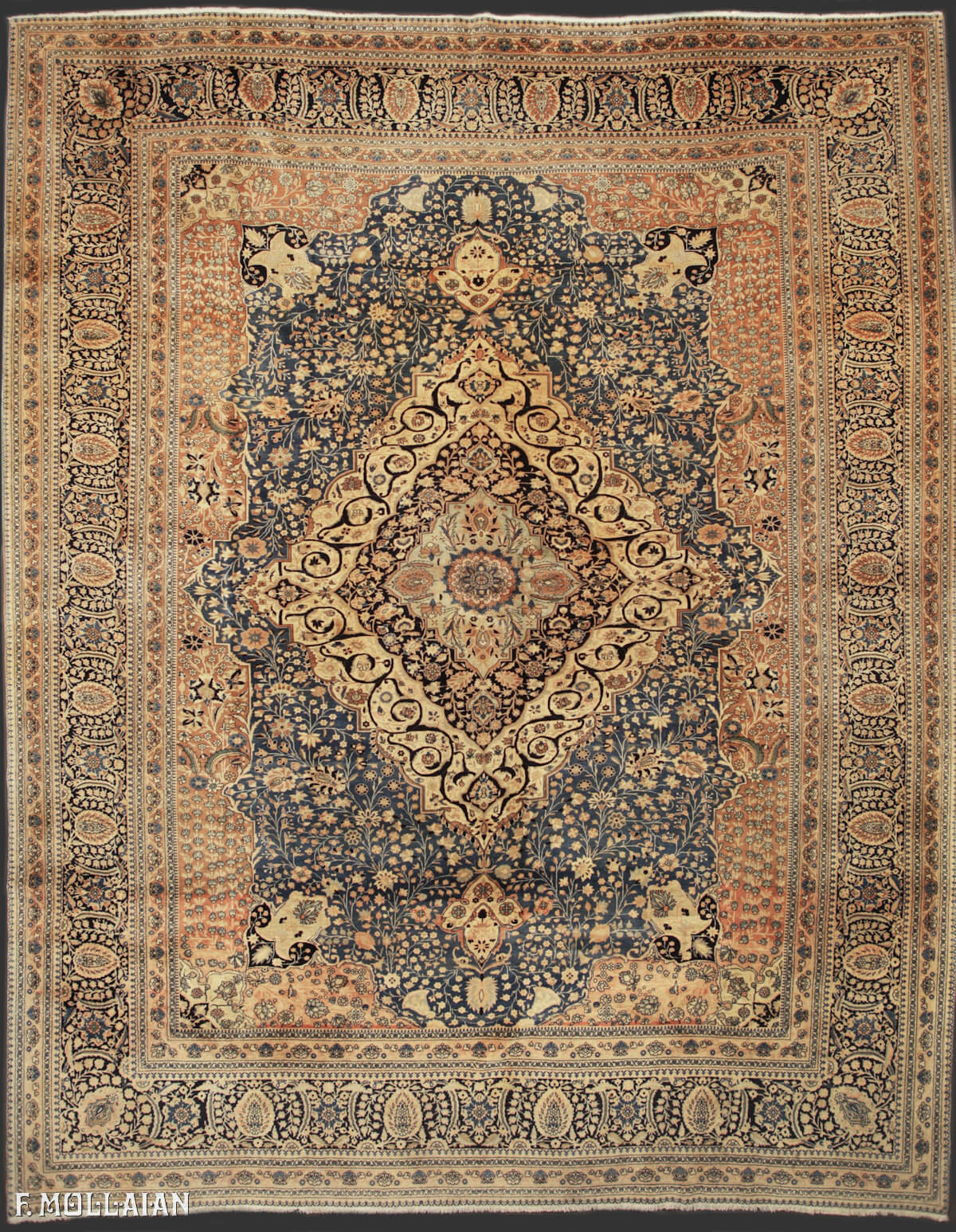 A Large Antique Persian Kashan Mohtasham Carpet (430x341 cm)